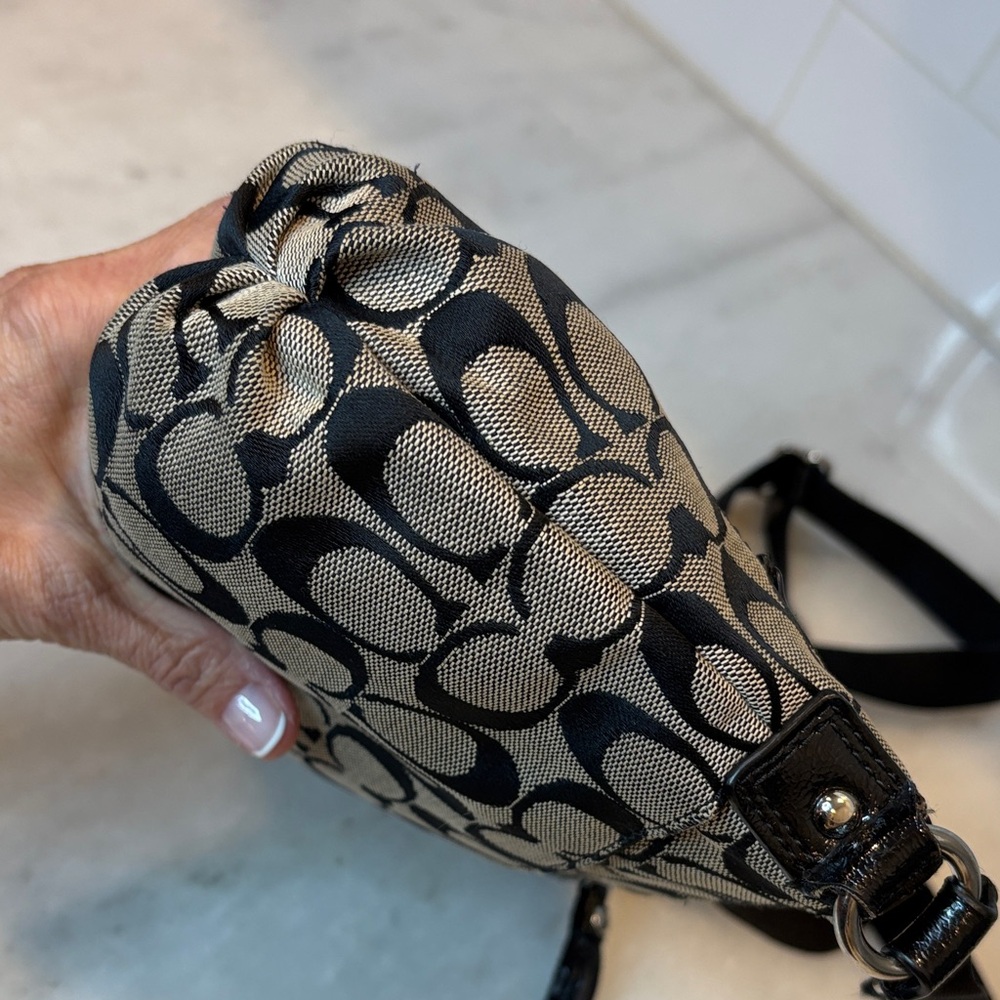 Coach Poppy Signature Logo Canvas Crossbody Bag - Picture 11 of 15